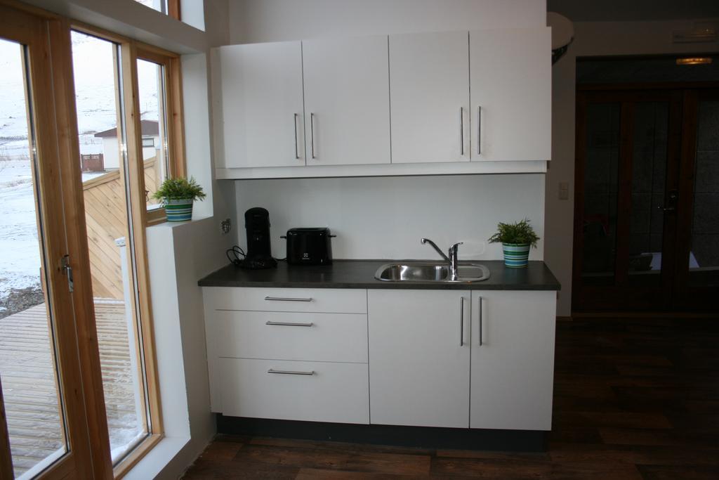 Oseyri Hlathan -The Barn Studio Apartment Stothvarfjorthur Exterior photo