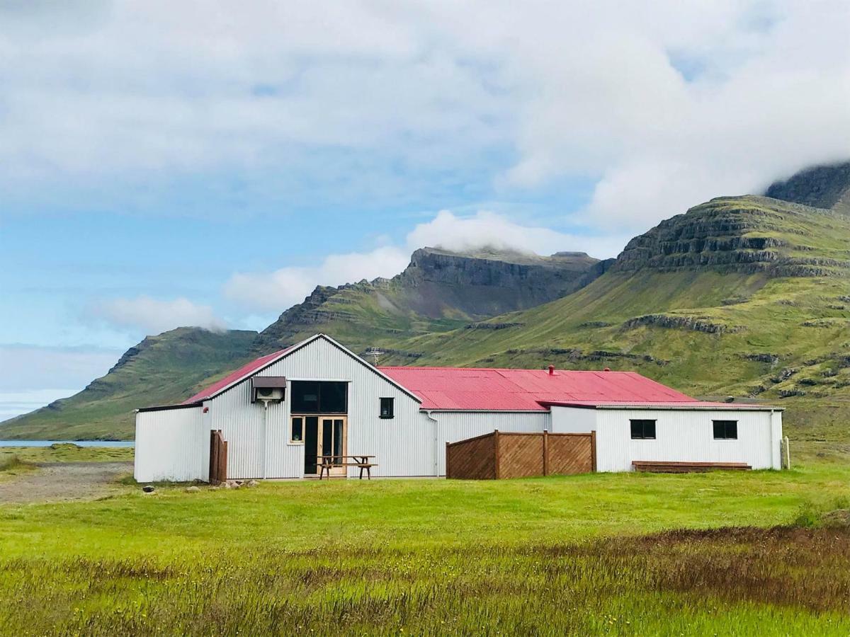 Oseyri Hlathan -The Barn Studio Apartment Stothvarfjorthur Exterior photo